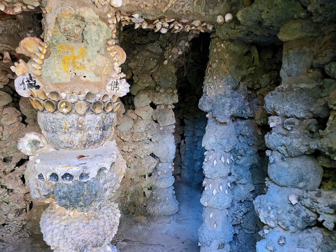 Khám phá chùa Từ Vân, kiệt tác từ san hô và vỏ ốc- Ảnh 15. Khám phá chùa Từ Vân, kiệt tác từ san hô và vỏ ốc- Ảnh 15.