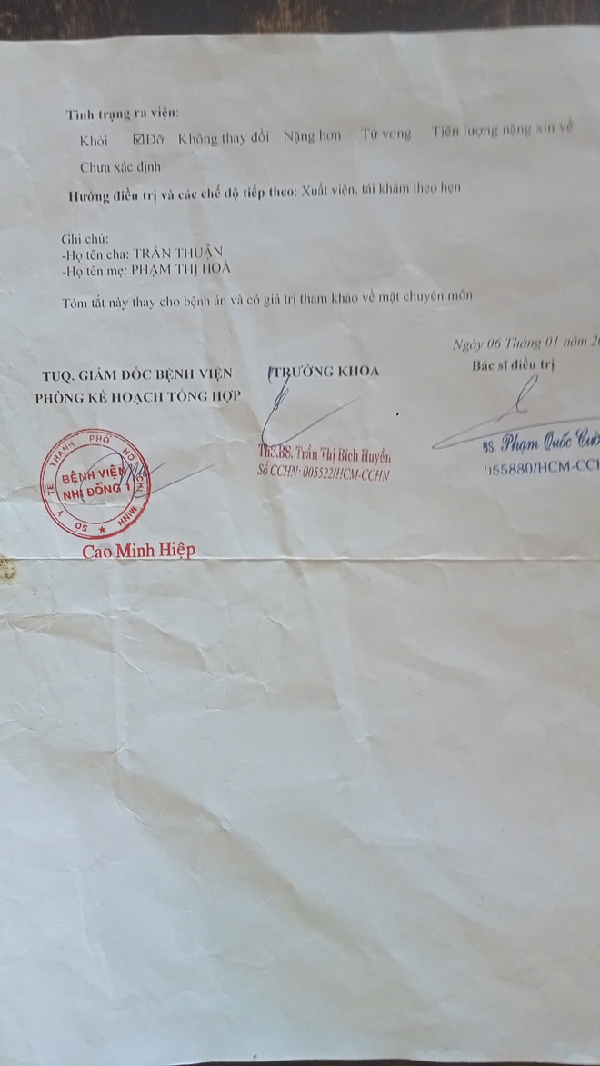 Cậu học trò chạy thận từng tháng, cơm rau vẫn mơ làm bác sĩ- Ảnh 4. Cậu học trò chạy thận từng tháng, cơm rau vẫn mơ làm bác sĩ- Ảnh 4.