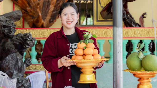 Người trẻ Khmer lễ ch&ugrave;a cầu b&igrave;nh an dịp Tết Ch&ocirc;l Chnăm Thm&acirc;y - Ảnh 4.