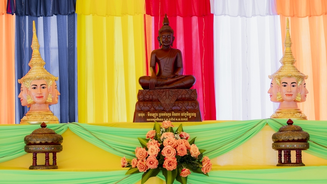 Người trẻ Khmer lễ ch&ugrave;a cầu b&igrave;nh an dịp Tết Ch&ocirc;l Chnăm Thm&acirc;y - Ảnh 11.