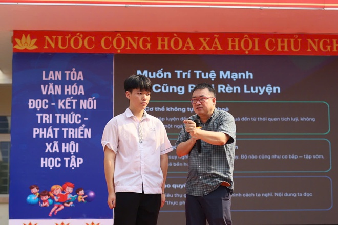 Học sinh Quảng Trị s&ocirc;i nổi hưởng ứng Ng&agrave;y S&aacute;ch v&agrave; Văn h&oacute;a đọc 2026 - Ảnh 5.