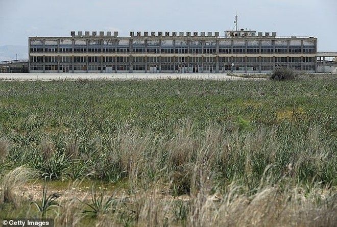 B&ecirc;n trong những 's&acirc;n bay ma' r&ugrave;ng rợn nhất thế giới - Ảnh 3.