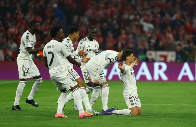 Bayern Munich 'đ&aacute; văng' Real Madrid theo kịch bản kh&ocirc;ng tưởng, Arsenal cực bản lĩnh loại Sporting Lisbon- Ảnh 1.