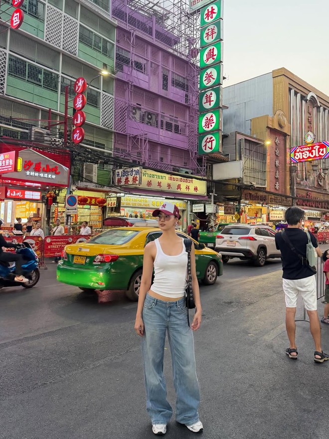 Áo ba lỗ giúp nàng tự tin xuống phố ngày hè- Ảnh 7.