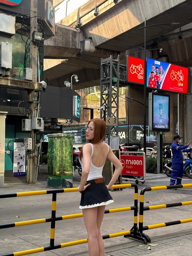 Áo ba lỗ giúp nàng tự tin xuống phố ngày hè- Ảnh 9.