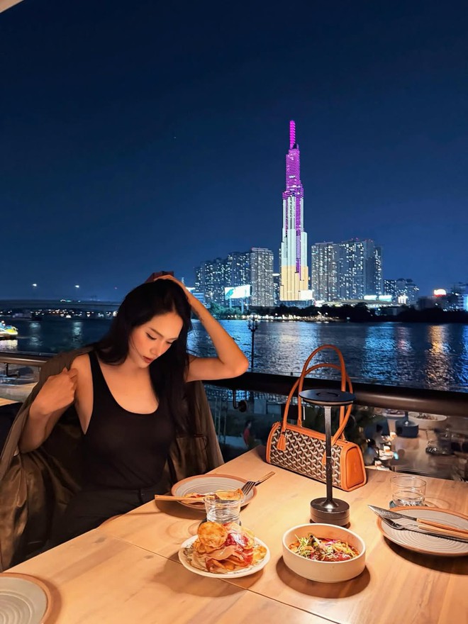 Áo ba lỗ giúp nàng tự tin xuống phố ngày hè- Ảnh 5.