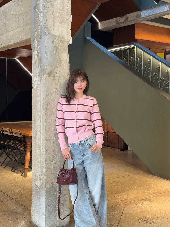 Áo cardigan là lựa chọn hoàn hảo cho những chuyến du lịch hè - Ảnh 1.