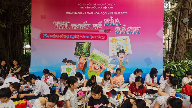 Ng&agrave;y s&aacute;ch h&uacute;t trẻ em, văn h&oacute;a đọc l&ecirc;n ng&ocirc;i số- Ảnh 1.