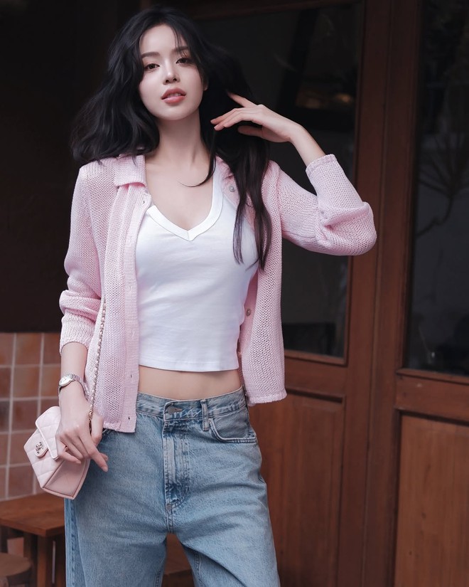 Làm mới tủ đồ với trang phục màu pastel nhẹ nhàng và hiện đại 2026 - Ảnh 2.