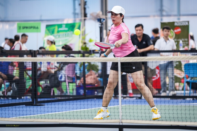Đ&ocirc;i nữ B&aacute;o Thanh Ni&ecirc;n đoạt HCĐ giải pickleball Hội Nh&agrave; b&aacute;o Việt Nam- Ảnh 3.