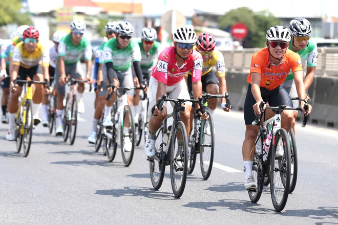 Cua rơ Việt Nam g&acirc;y sốc, vượt ngoại binh để giữ danh hiệu vua leo n&uacute;i- Ảnh 4.