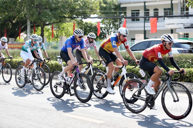 Cua rơ Việt Nam g&acirc;y sốc, vượt ngoại binh để giữ danh hiệu vua leo n&uacute;i- Ảnh 6.