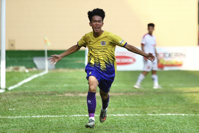 H&agrave; Nội ho&agrave;n thiện mảnh gh&eacute;p v&ocirc; địch, gợi mở điều n&agrave;y cho b&oacute;ng đ&aacute; Việt Nam- Ảnh 1.