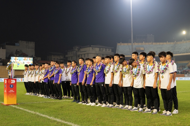 H&agrave; Nội ho&agrave;n thiện mảnh gh&eacute;p v&ocirc; địch, gợi mở điều n&agrave;y cho b&oacute;ng đ&aacute; Việt Nam- Ảnh 9.