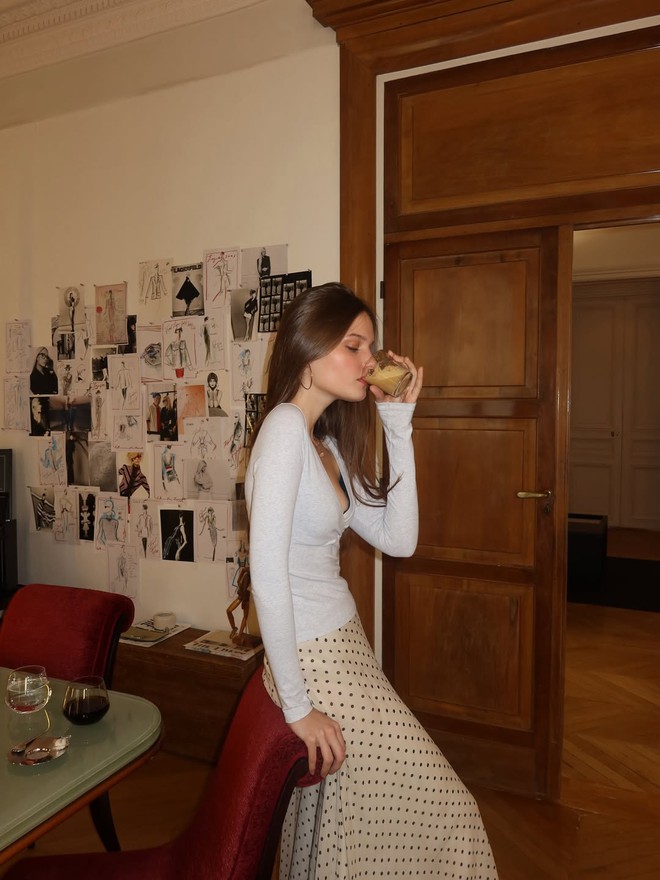 Họa tiết chấm bi: Xu hướng thời trang hè 2026 không thể bỏ lỡ- Ảnh 9.