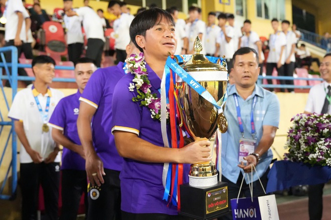 H&agrave; Nội ho&agrave;n thiện mảnh gh&eacute;p v&ocirc; địch, gợi mở điều n&agrave;y cho b&oacute;ng đ&aacute; Việt Nam- Ảnh 13.