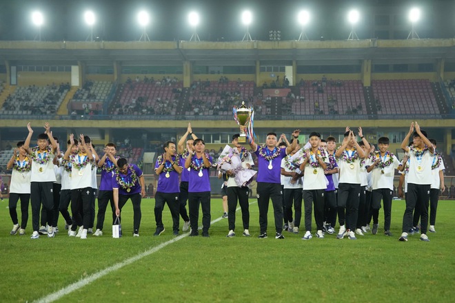 H&agrave; Nội ho&agrave;n thiện mảnh gh&eacute;p v&ocirc; địch, gợi mở điều n&agrave;y cho b&oacute;ng đ&aacute; Việt Nam- Ảnh 11.