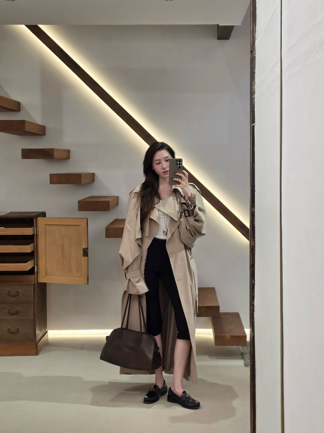 Diện giày loafer đi học, đi làm hay dạo phố đều chuẩn phong cách - Ảnh 2.