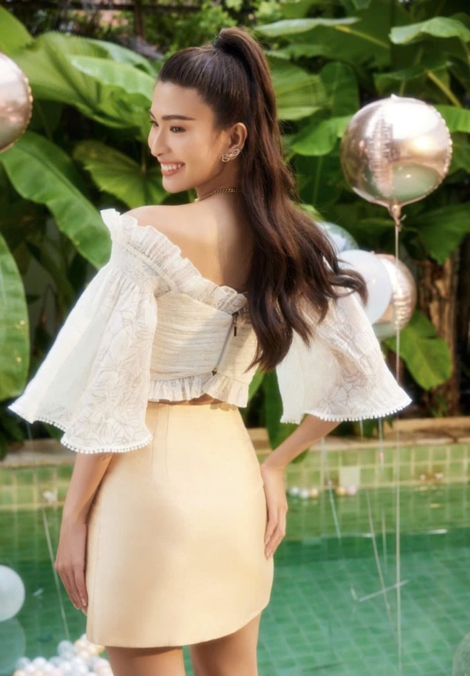 Áo blouse cách điệu mang chút điệu đà cho ngày hè - Ảnh 5.