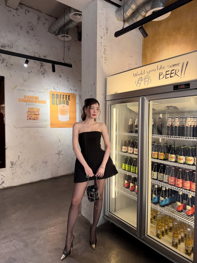 Không cần rực rỡ, trang phục màu đen vẫn giúp nàng nổi bật theo cách riêng - Ảnh 12.