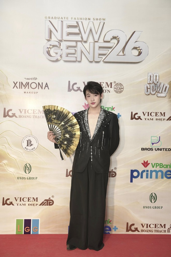 NTK Hà Duy, Vũ Việt Hà hội ngộ tại show diễn Trường đại học Kiến trúc- Ảnh 10.