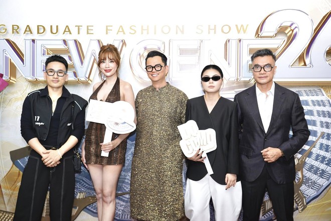 NTK Hà Duy, Vũ Việt Hà hội ngộ tại show diễn Trường đại học Kiến trúc- Ảnh 9.