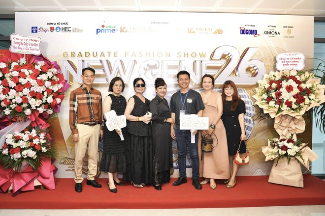 NTK Hà Duy, Vũ Việt Hà hội ngộ tại show diễn Trường đại học Kiến trúc- Ảnh 7.