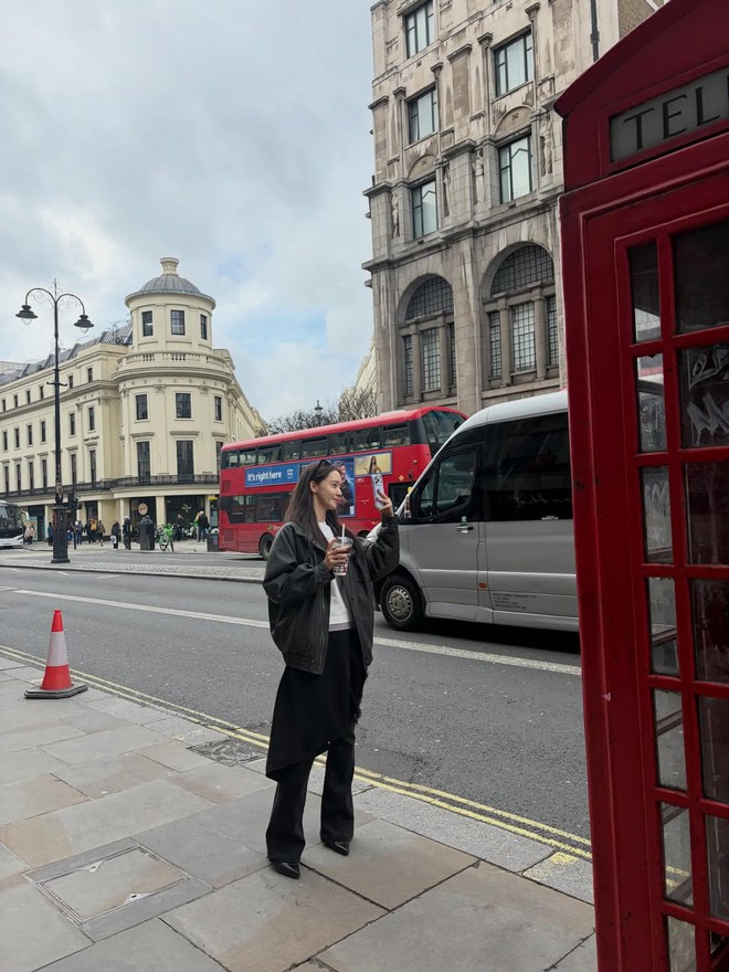 Diện quần ống loe theo cách riêng, càng mặc càng 'chất'- Ảnh 4.