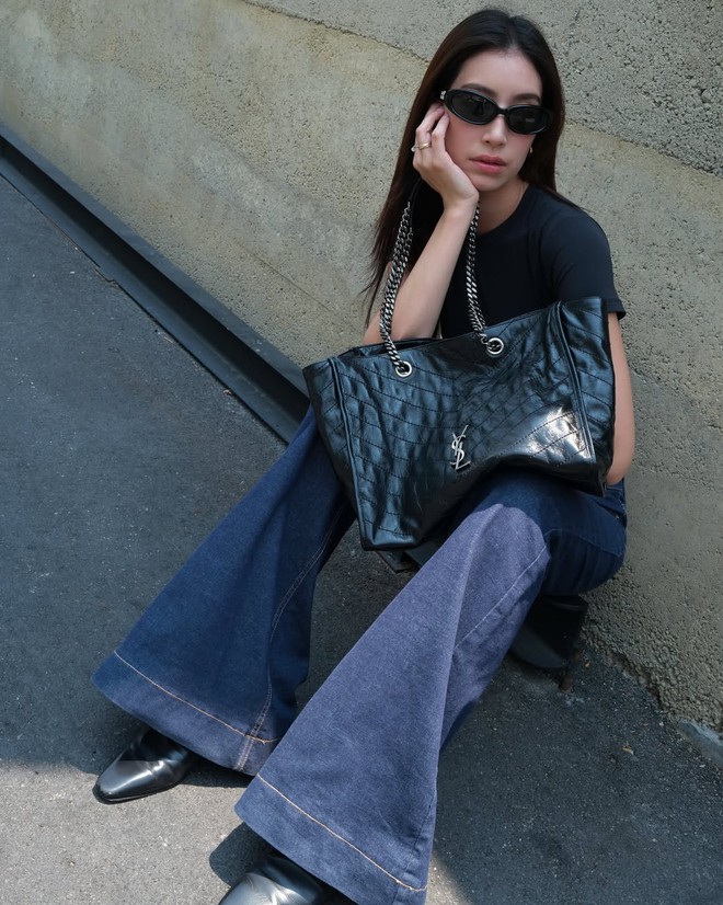 Diện quần ống loe theo cách riêng, càng mặc càng 'chất'- Ảnh 2.