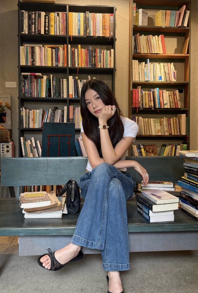 Diện quần ống loe theo cách riêng, càng mặc càng 'chất'- Ảnh 6.