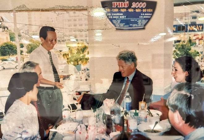 Qu&aacute;n phở ngay trung t&acirc;m TP.HCM được Tổng thống Mỹ Bill Clinton gh&eacute; ăn, giờ ra sao? - Ảnh 4.