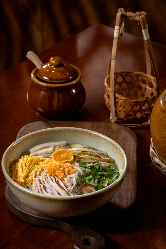 Hành trình hè trọn vẹn từ Huế trầm mặc đến Phú Quốc, TP.HCM sôi động- Ảnh 15.