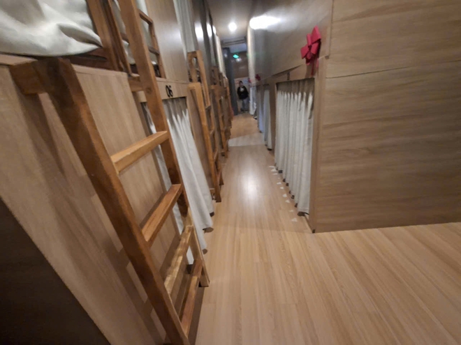 Thay v&igrave; vật vờ giảng đường, sinh vi&ecirc;n chi 10.000 đồng  thu&ecirc; sleep box nghỉ trưa - Ảnh 2.