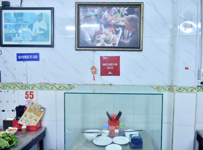 Qu&aacute;n b&uacute;n chả Hương Li&ecirc;n đ&oacute;n Tổng thống Mỹ Barack Obama 10 năm trước giờ ra sao?- Ảnh 5.