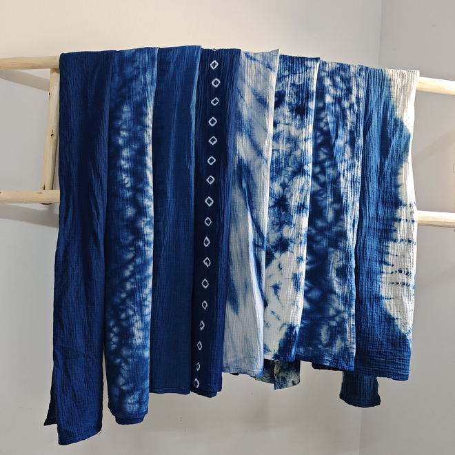 Rời văn ph&ograve;ng, 2 bạn trẻ chọn c&ocirc;ng việc m&agrave; mỗi ng&agrave;y đều lấm lem - Ảnh 6.