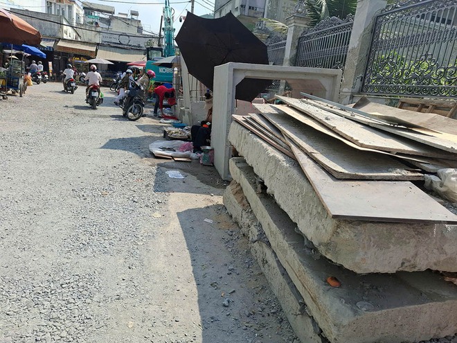 C&ocirc;ng tr&igrave;nh ngổn ngang l&agrave;m khổ người d&acirc;n- Ảnh 4.