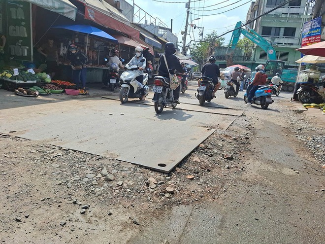 C&ocirc;ng tr&igrave;nh ngổn ngang l&agrave;m khổ người d&acirc;n- Ảnh 6.