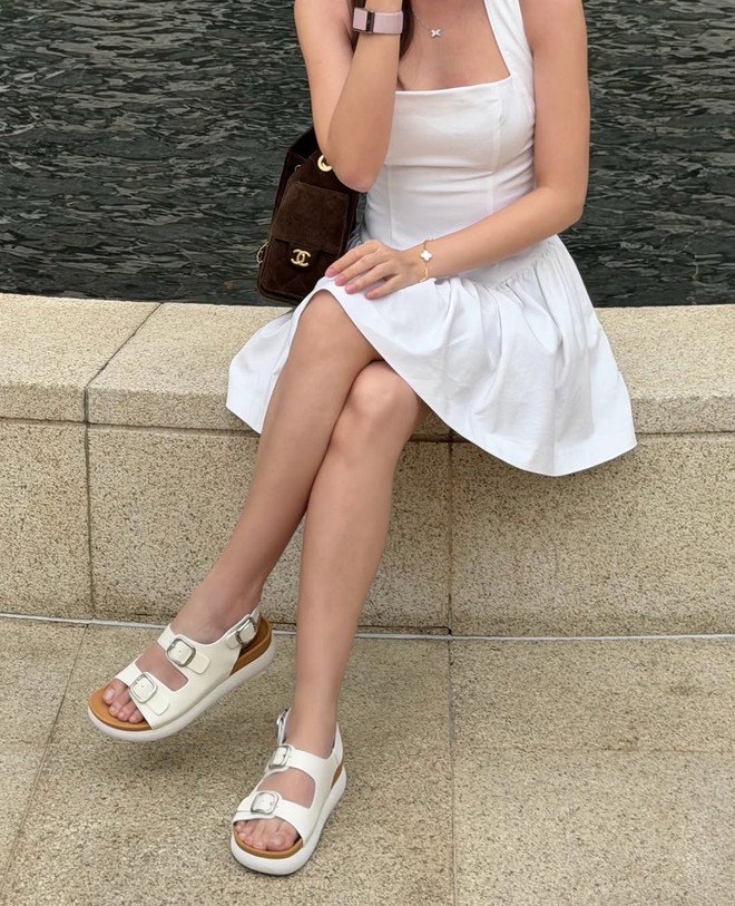 Phối đồ cùng giày sandal giúp hoàn thiện phong cách mùa hè - Ảnh 7.