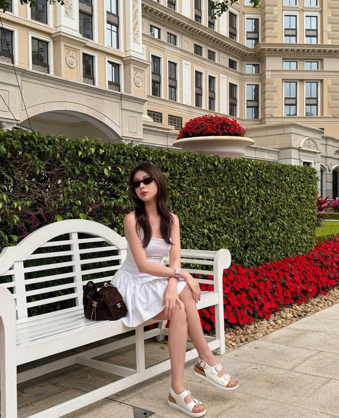 Phối đồ cùng giày sandal giúp hoàn thiện phong cách mùa hè - Ảnh 6.