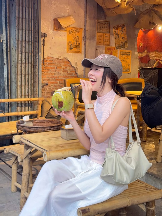 Ngày hè rực nắng không thể thiếu mũ lưỡi trai thời thượng- Ảnh 7.