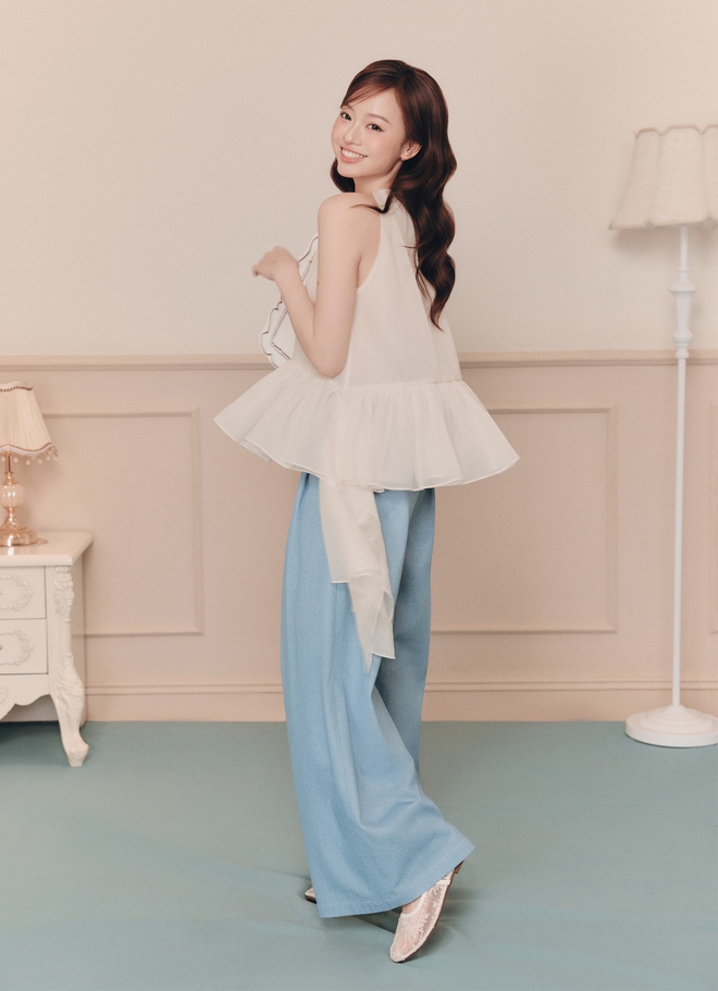 Mẫu áo mùa hè thoáng mát cho phong cách trẻ trung và năng động 2026 - Ảnh 9.