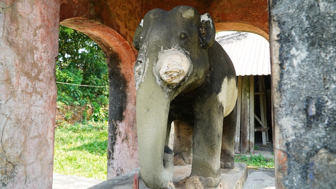 Di t&iacute;ch điện Voi R&eacute;, nơi thờ voi chiến triều Nguyễn, đang xuống cấp- Ảnh 10.