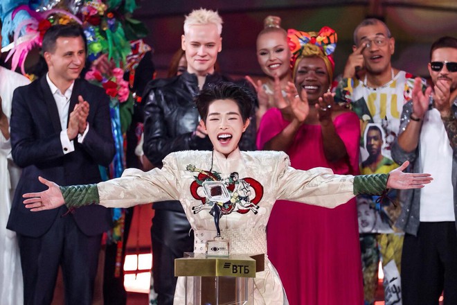 'Âm vang Tổ quốc' quy tụ hơn 2.000 nghệ sĩ, 40.000 khán giả tại Mỹ Đình - Ảnh 4.