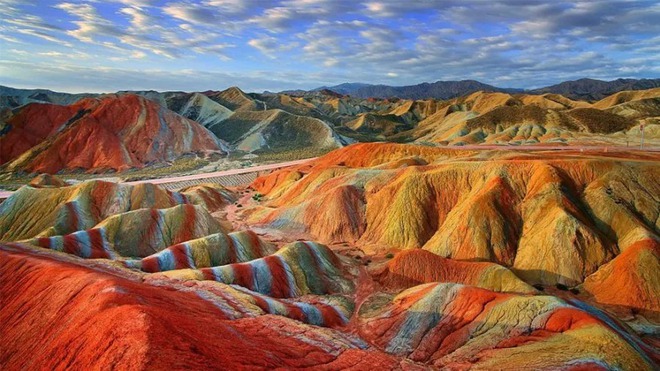 Khám phá hòn đảo 'đẹp như ở hành tinh khác' ngay giữa eo biển Hormuz- Ảnh 2. Khám phá hòn đảo 'đẹp như ở hành tinh khác' ngay giữa eo biển Hormuz- Ảnh 2.