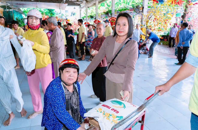 Từ bếp chay thiện nguyện đến quầy rau 0 đồng- Ảnh 2.