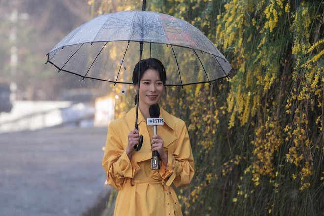 'Mỹ nh&acirc;n cảnh n&oacute;ng' Lim Ji Yeon g&acirc;y sốt với phim xuy&ecirc;n kh&ocirc;ng - Ảnh 5.