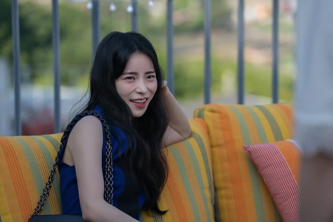 'Mỹ nh&acirc;n cảnh n&oacute;ng' Lim Ji Yeon g&acirc;y sốt với phim xuy&ecirc;n kh&ocirc;ng - Ảnh 2.