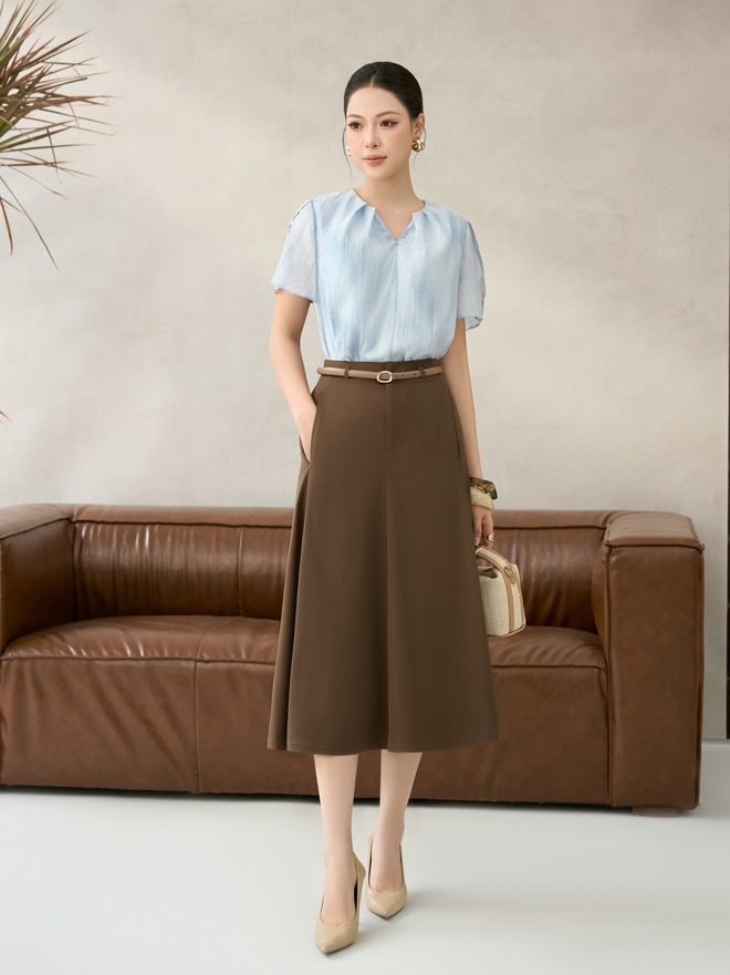 Nhẹ nhàng, bay bổng ngày nắng với áo voan tơ, áo lụa satin- Ảnh 5.