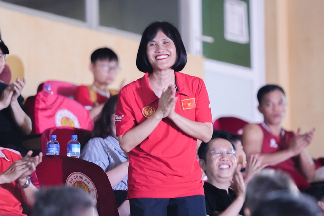 CLB CAHN c&oacute; bước đi quan trọng, Quang Hải c&ugrave;ng Nguyễn Filip rạng rỡ c&oacute; mặt- Ảnh 2.