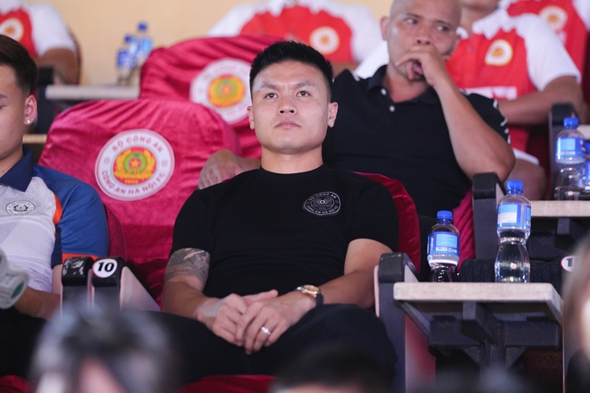 CLB CAHN c&oacute; bước đi quan trọng, Quang Hải c&ugrave;ng Nguyễn Filip rạng rỡ c&oacute; mặt- Ảnh 8.
